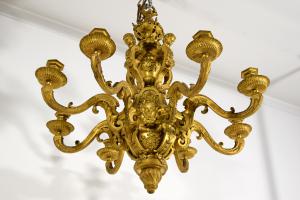 Vergoldeter Bronzekronleuchter, Frankreich, Regence-Stil, zweite Hälfte des 19. Jahrhunderts